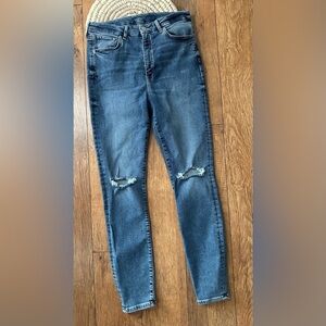 &Denim from H&M Women’s Distressed Blue Skinny Jeans